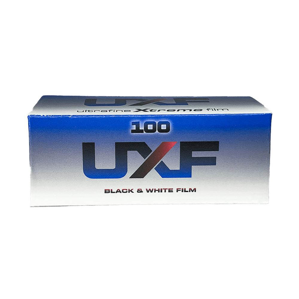 Ultrafine Xtreme UXF 100 120 -mustavalkofilmin pakkaus vaaleaa taustaa vasten.